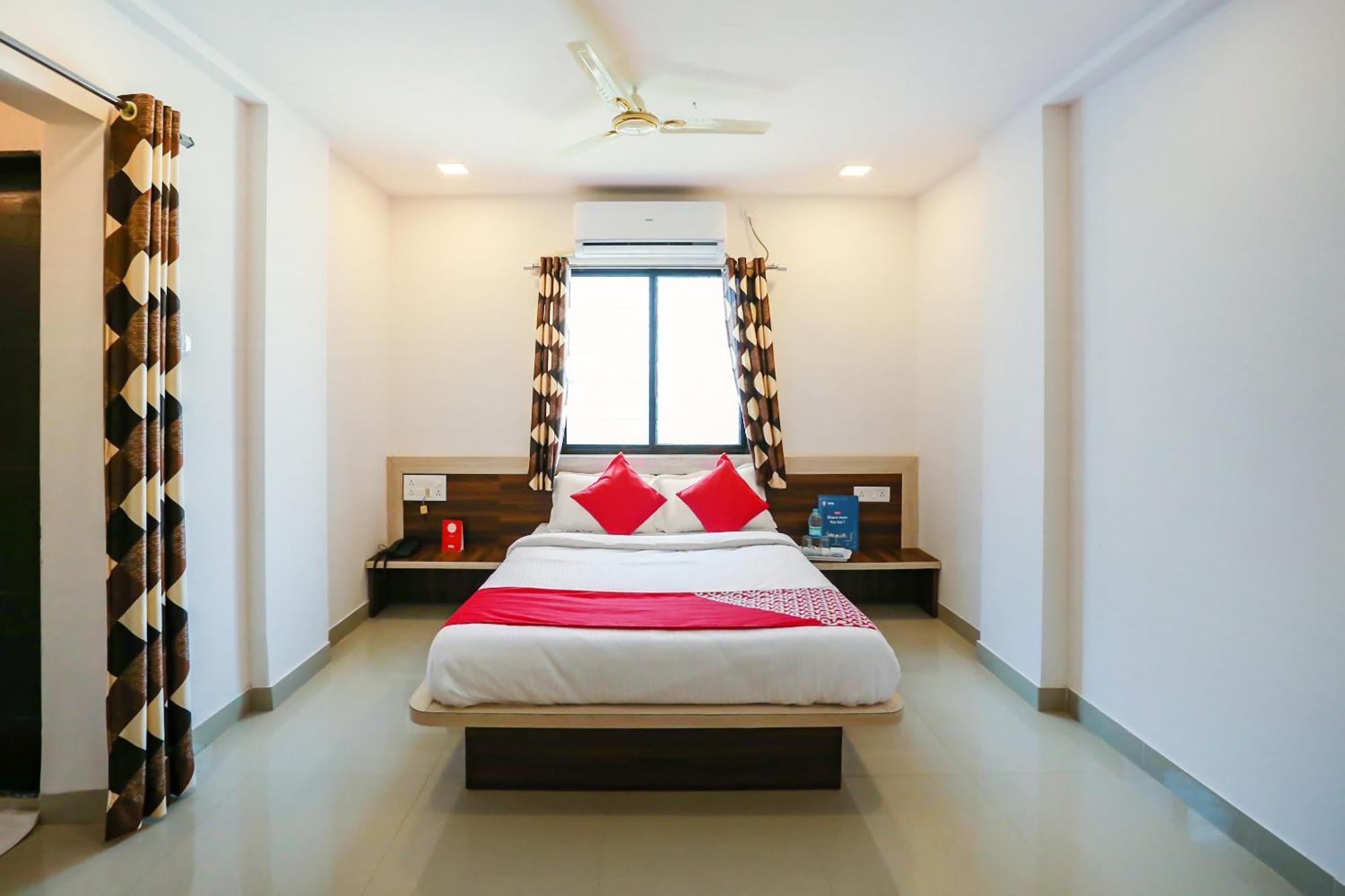 Hotel O Pingara Executive Phursungi Luaran gambar