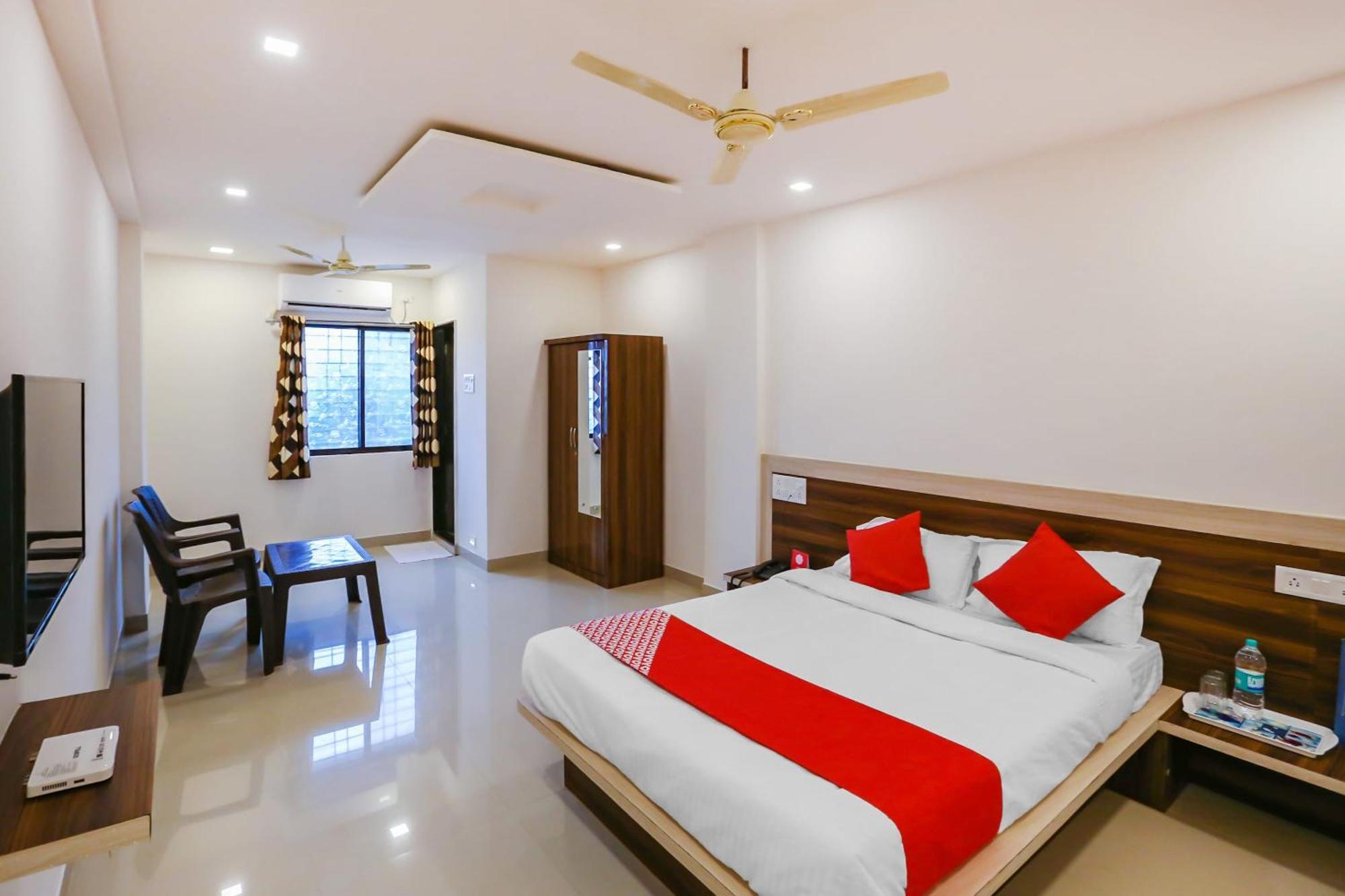 Hotel O Pingara Executive Phursungi Luaran gambar