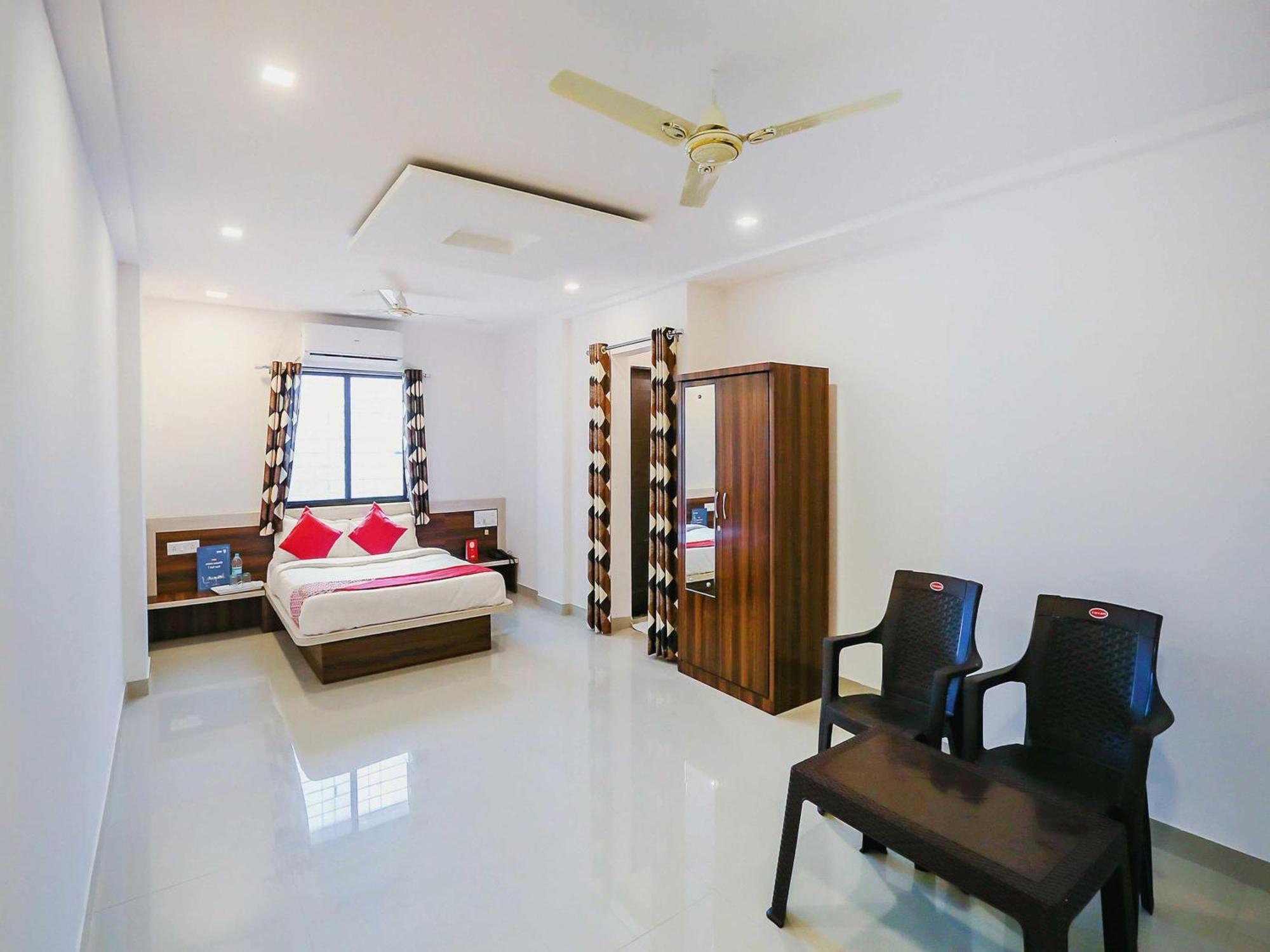 Hotel O Pingara Executive Phursungi Luaran gambar
