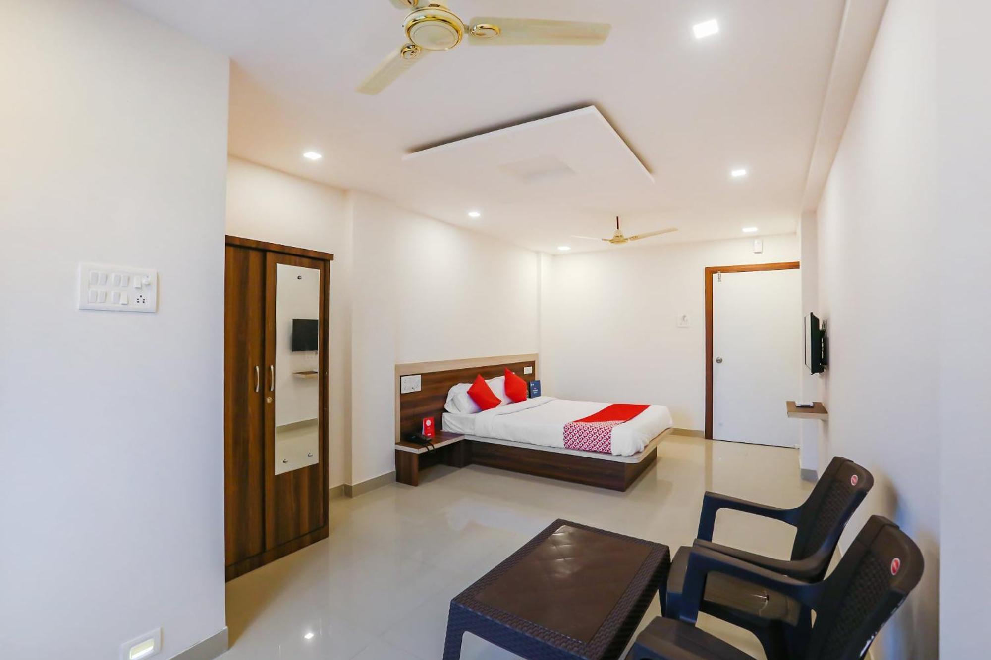 Hotel O Pingara Executive Phursungi Luaran gambar