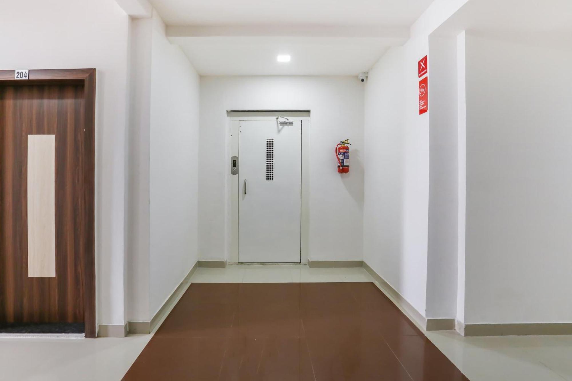 Hotel O Pingara Executive Phursungi Luaran gambar