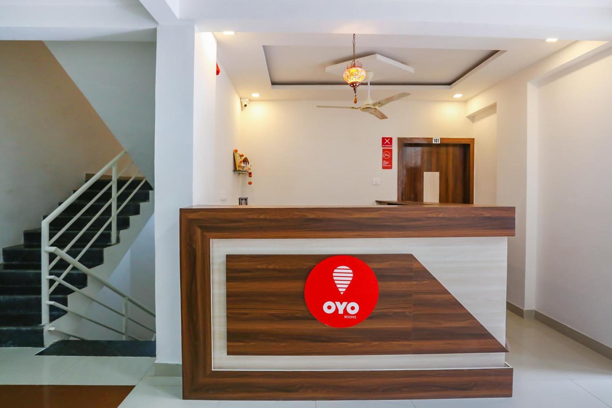 Hotel O Pingara Executive Phursungi Luaran gambar